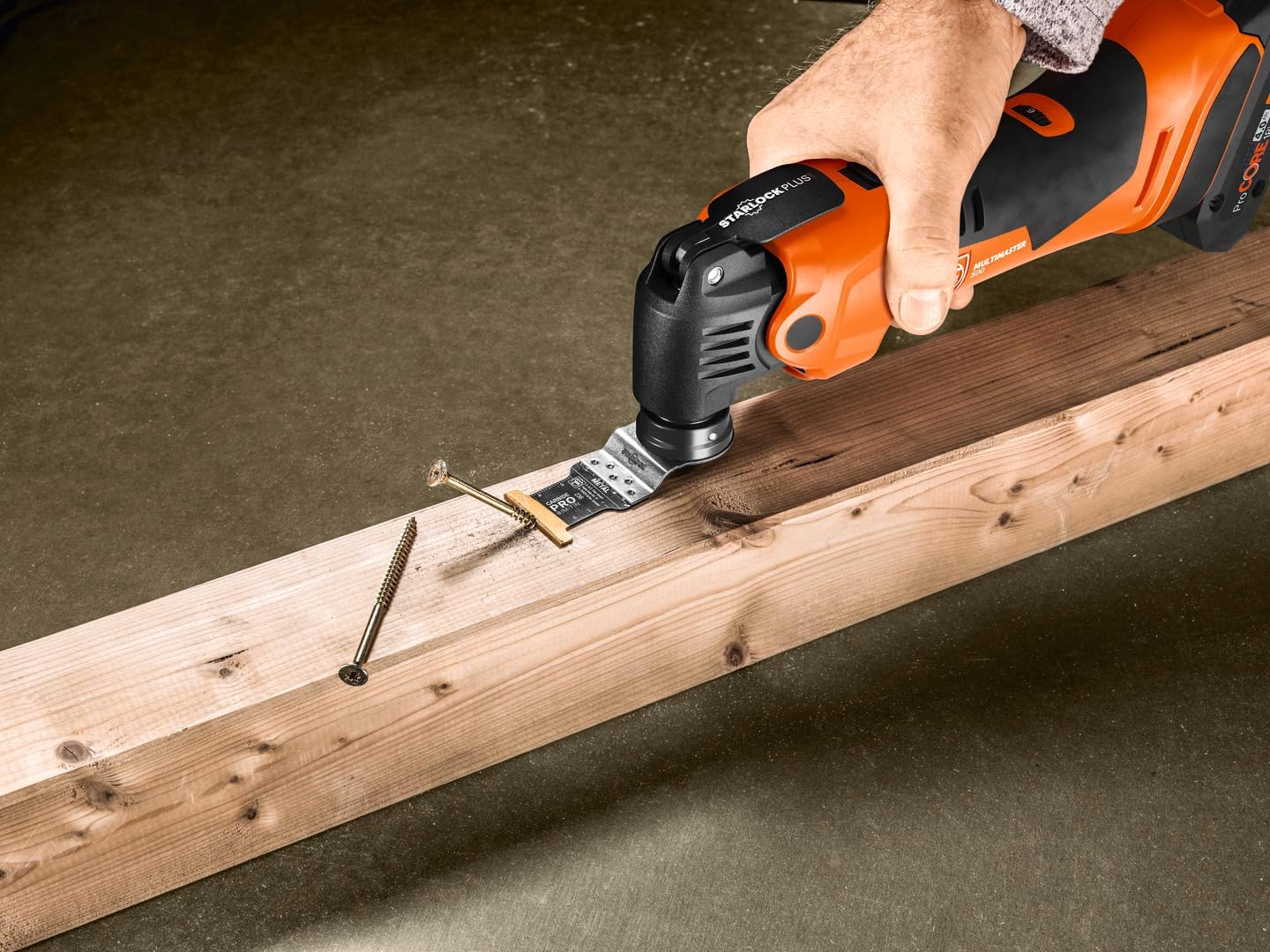 Akku Multitool (FEIN) – Schneiden, Schleifen & Renovieren