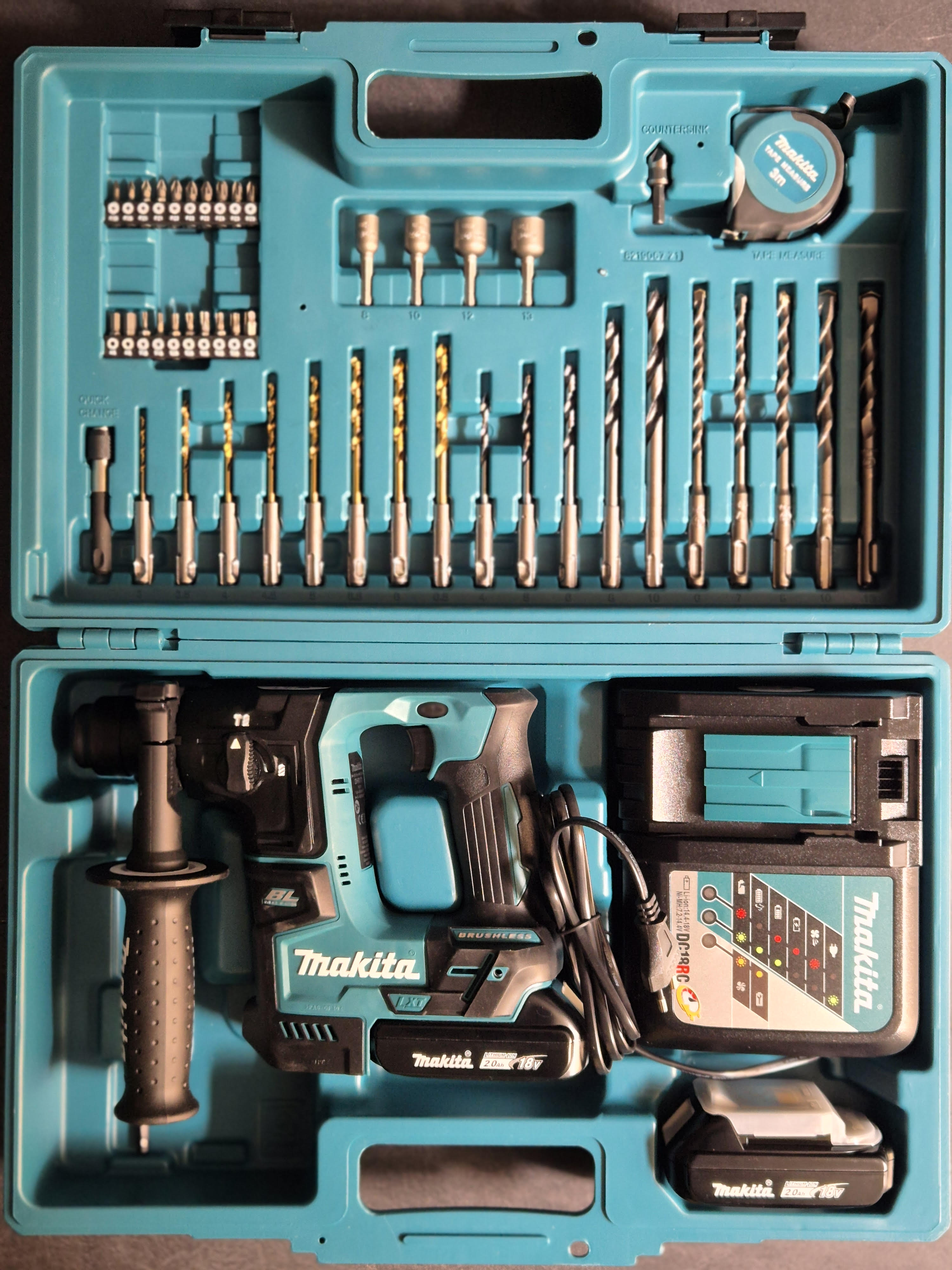 Akku-Bohrhammer (Makita) – Beton bohren & Dübel setzen